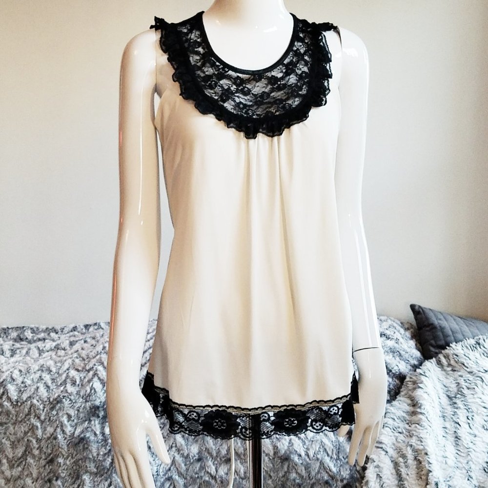 New Directions Black Lace and Ivory Top Free 🚀 Sm